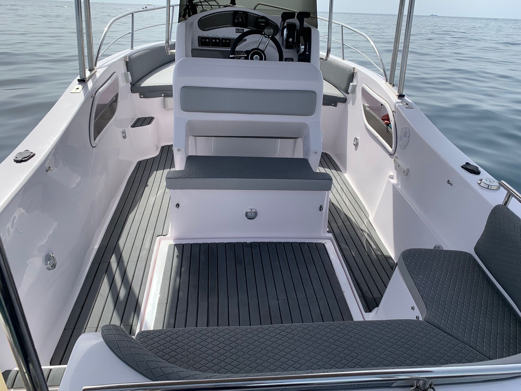 CM Cruiser - view 3