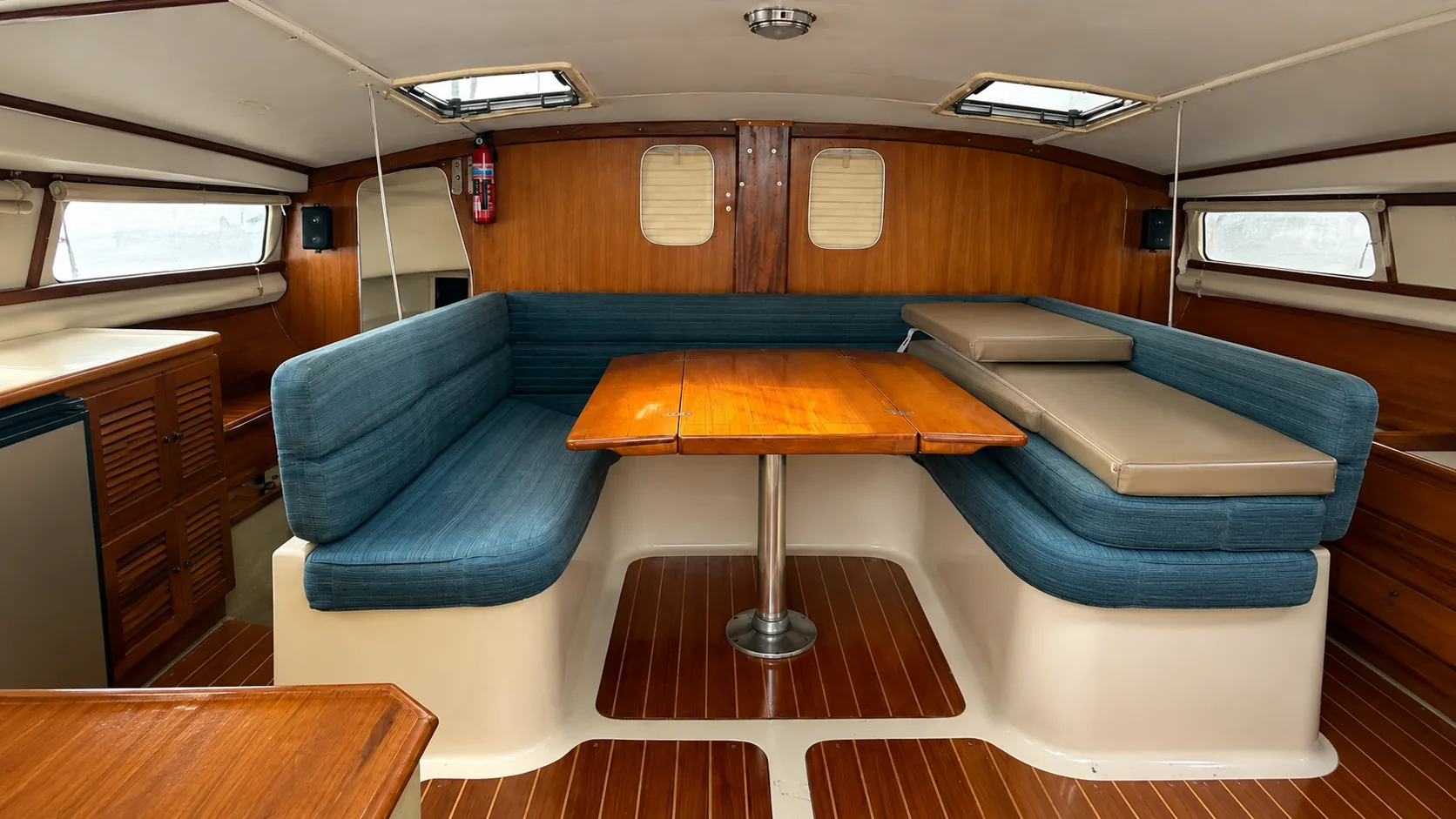 Gemeni Catamaran - view 3