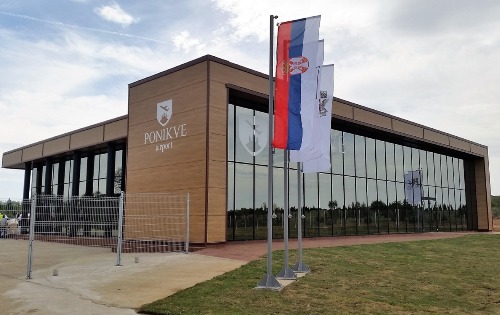 Аеродром Поникве
