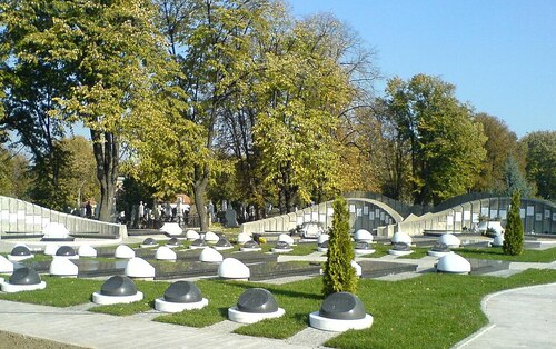 Алеја великана на Новом гробљу