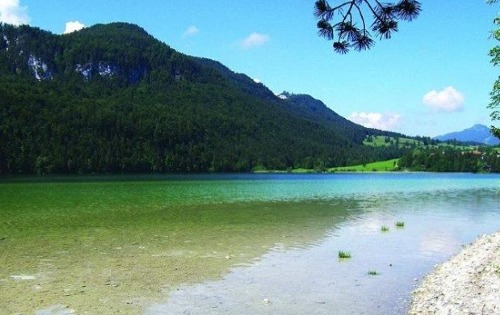 Бело језеро