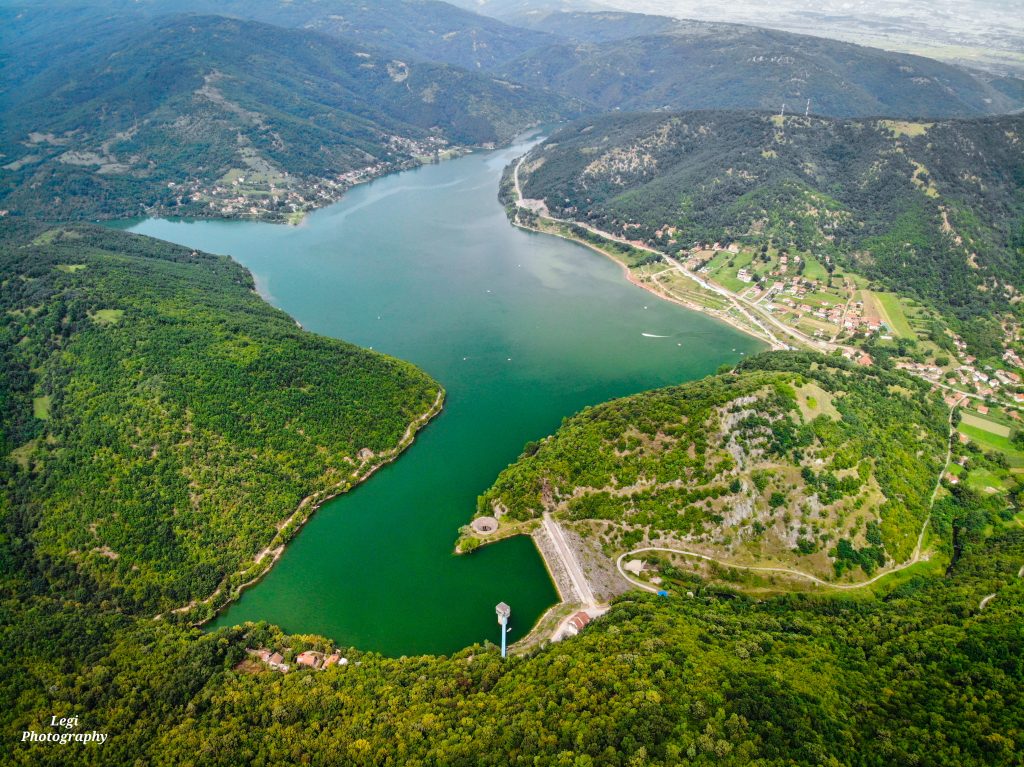 Бованско језеро