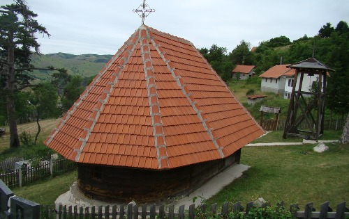 Црква брвнара