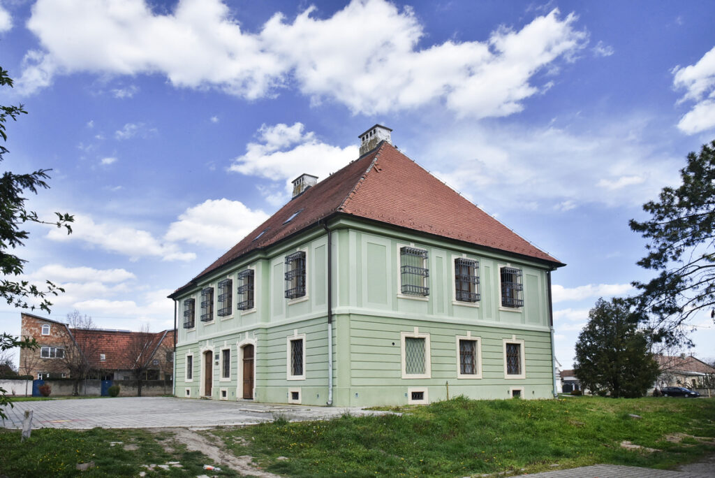 Дворац Шлос