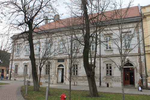 Галерије Лазар Возаревић