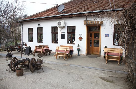 Кафана код Мира