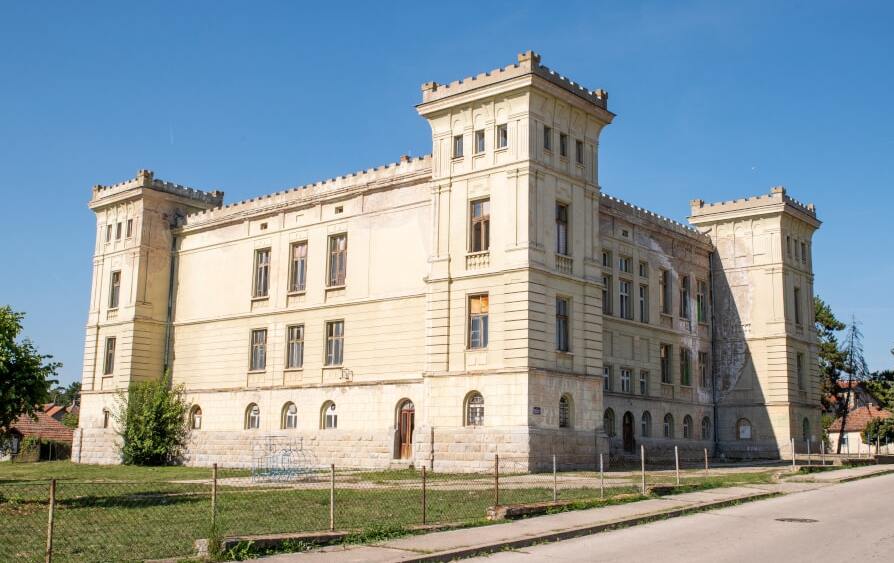 Карађорђев дом