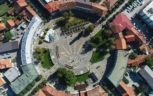 Кружни трг 