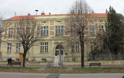 ОШ Змај Јова Јовановић