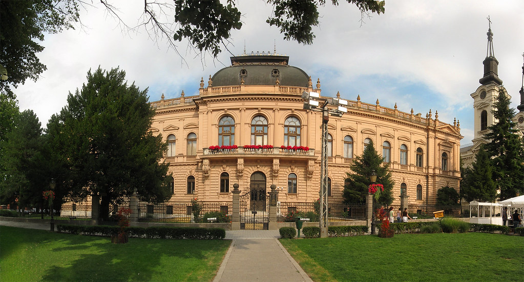 Патријаршијски двор