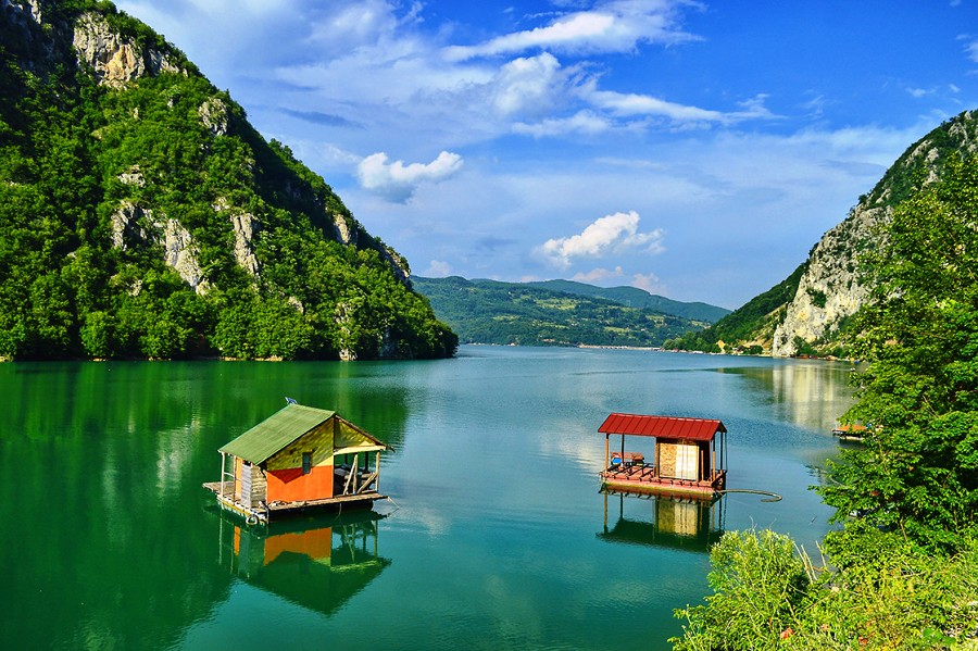 Перућачко језеро