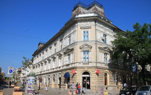 Прокеш најамна палата