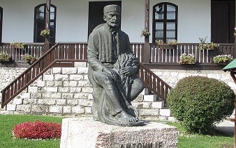 Споменик Антонију Косијеру