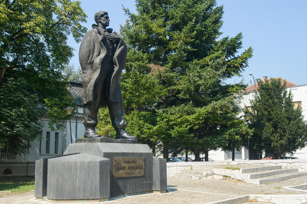 Споменик Бранку Kрсмановићу