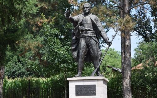 Споменик Карађорђу
