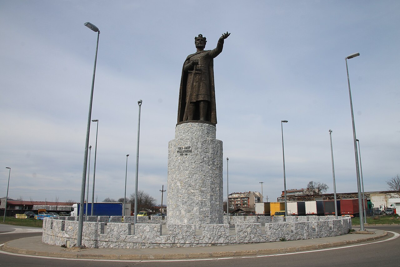 Споменик кнезу Лазару