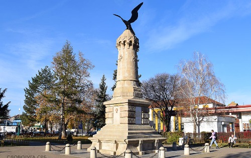 Споменик ослободиоцима Пирота