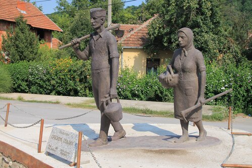 Споменик српском сељаку