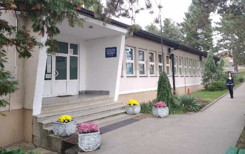 Средња школа Ђура Јакшић