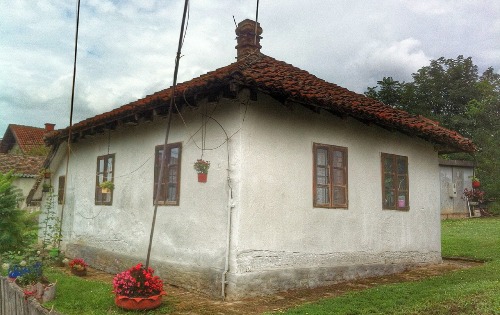 Титова кућа