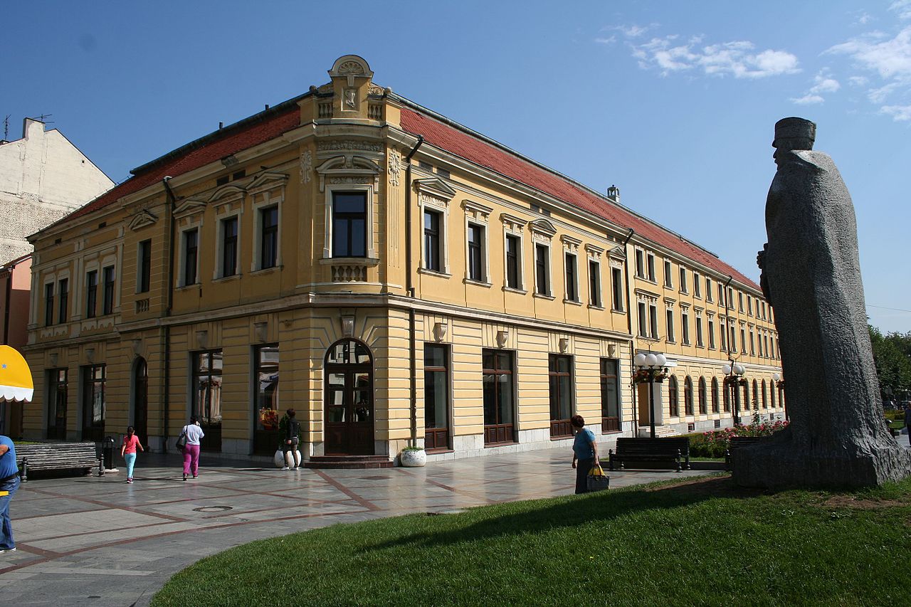 Зграда хотела Гранд
