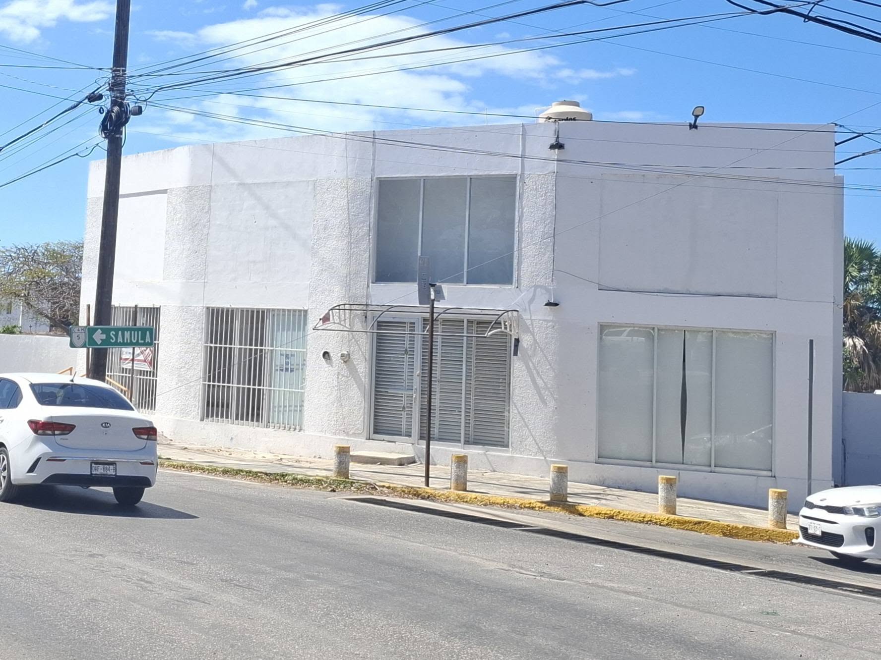 Excelente Local en Renta – Av. López Portillo, junto a Plaza Universidad