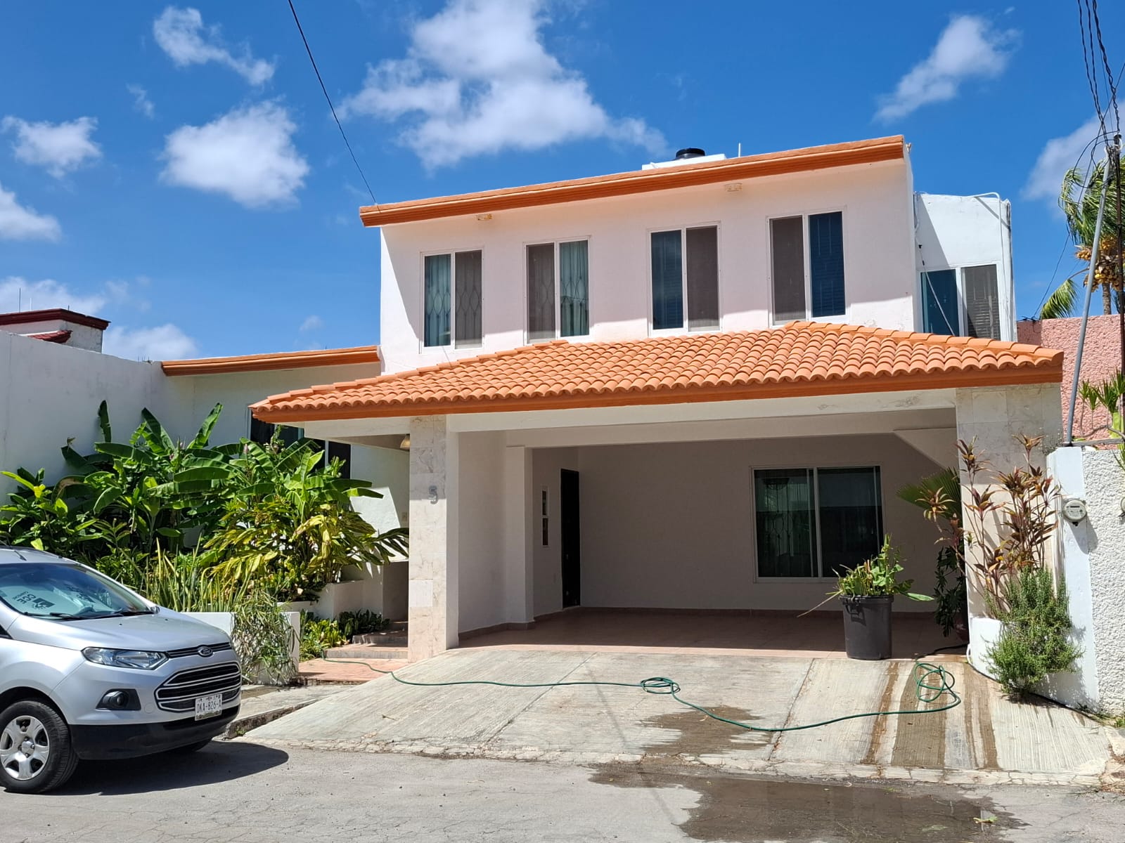 Hermosa residencia en zona exclusiva