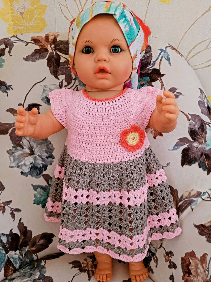 el örgüsü bebek elbisesi
