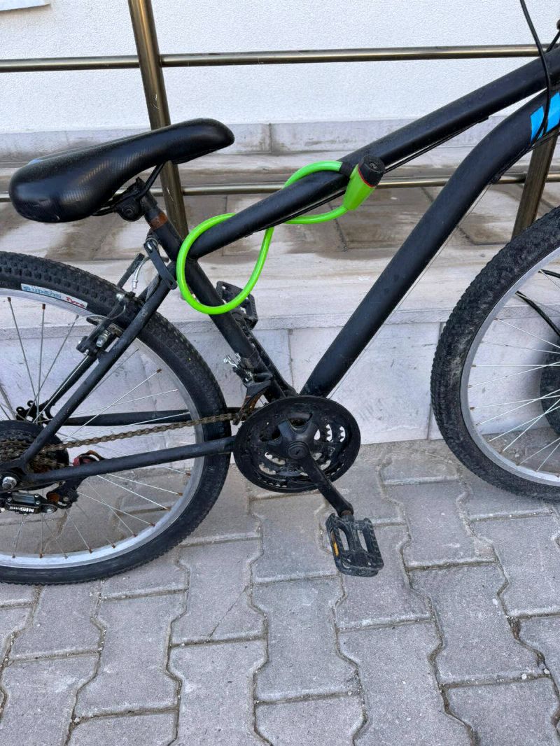 çalışır durumda değil zincirinin orada 2tane vida eksik  2