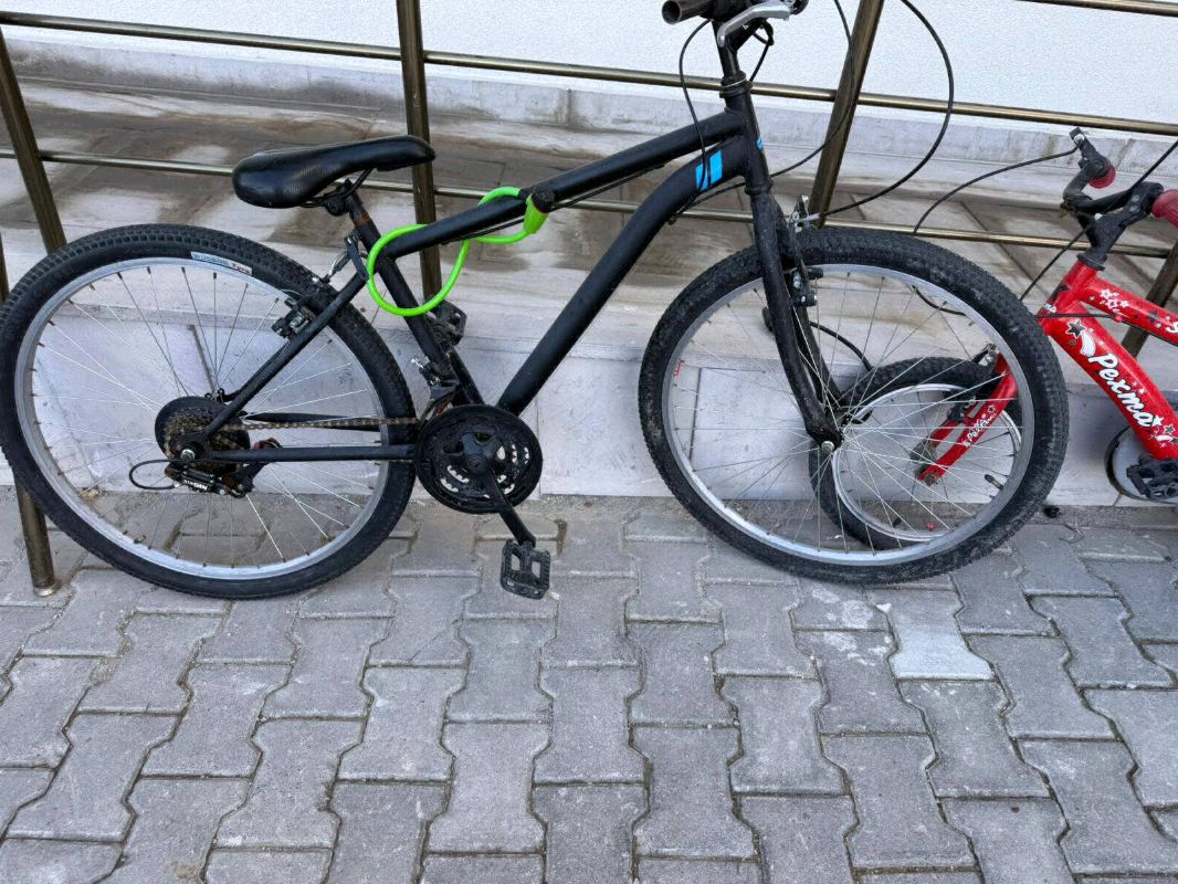 çalışır durumda değil zincirinin orada 2tane vida eksik  3
