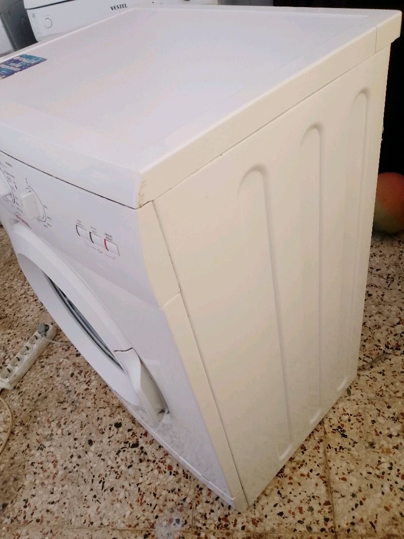 Vestel finlux 6 kiloluk çamaşır makinesi tüm kontrolleri yapılmıştır yikamasinda sıkmasında problemi yoktur temiz sorunsuz  2