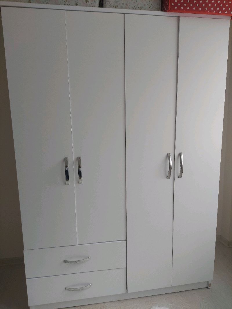 4 kapaklı gardırop 