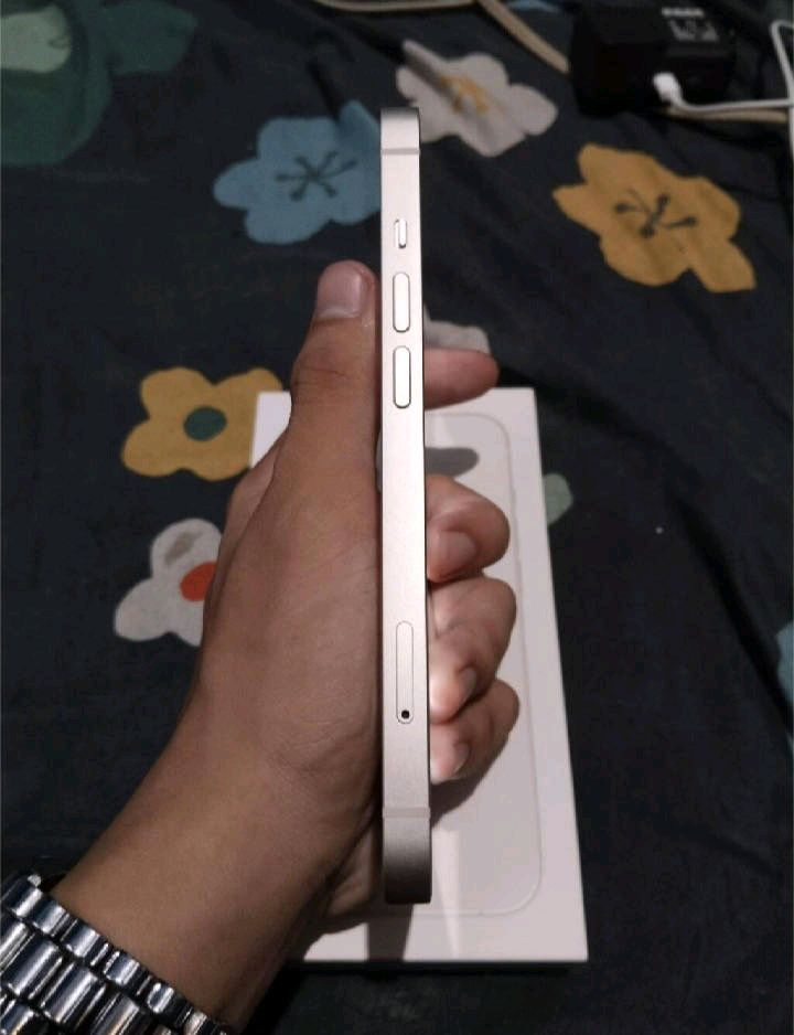 İPhone 13 Türkiye Cihazı Garantili Faturalı 128 GB 3