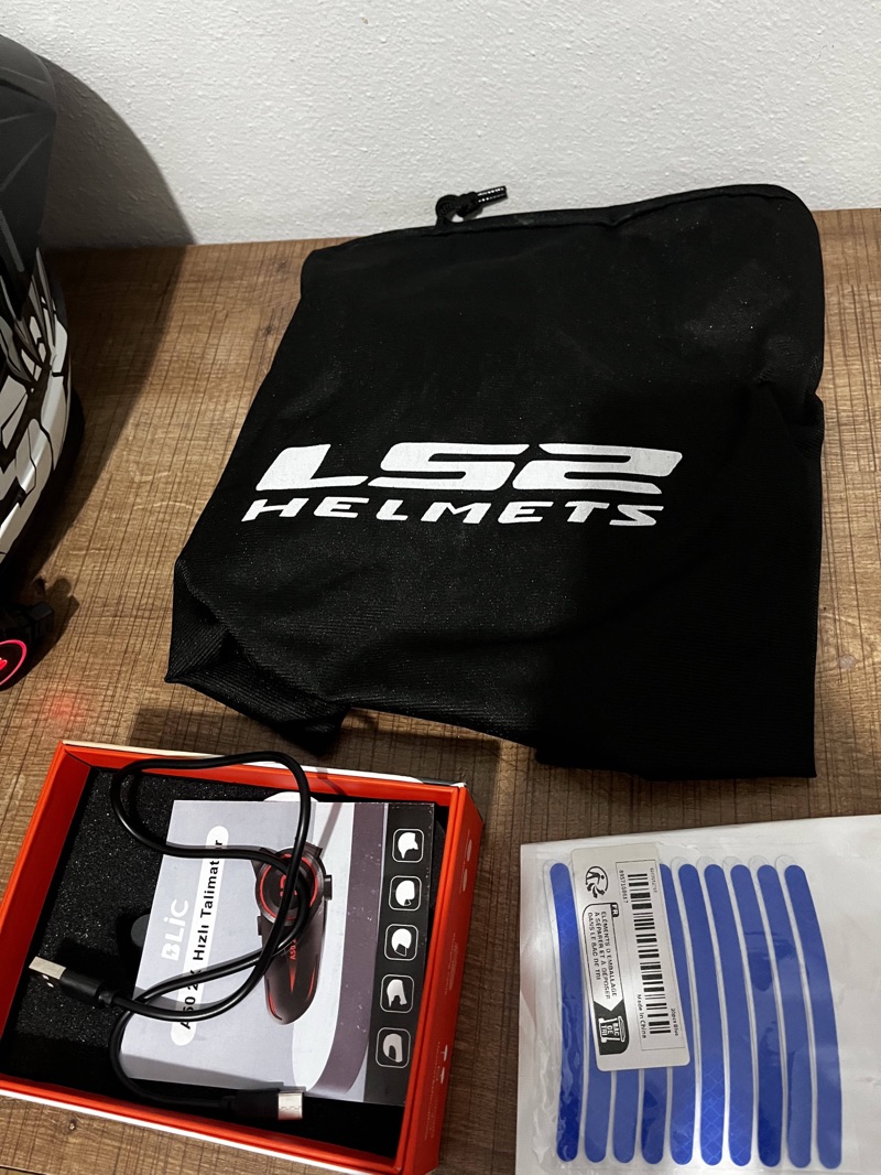 Ls2 özel kaplamalı kask interkom ve çanta jant şeridi hediye 2