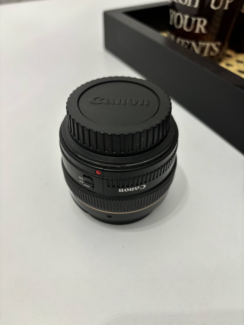 objektif fotoğraf makinesi lensi 50mm/1.4