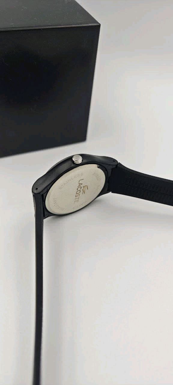 Lacoste Model Siyah Kadran Silikon Kordonlu Unisex Saat 2