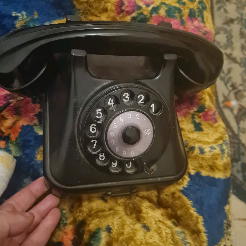 Antika Çevirmeli Telefon 