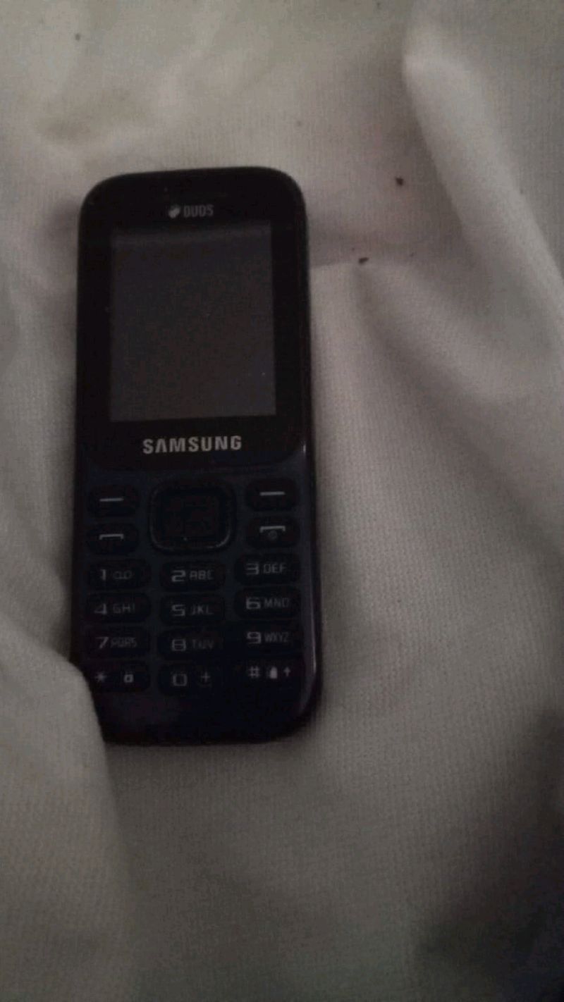 samsung tuslu telefon