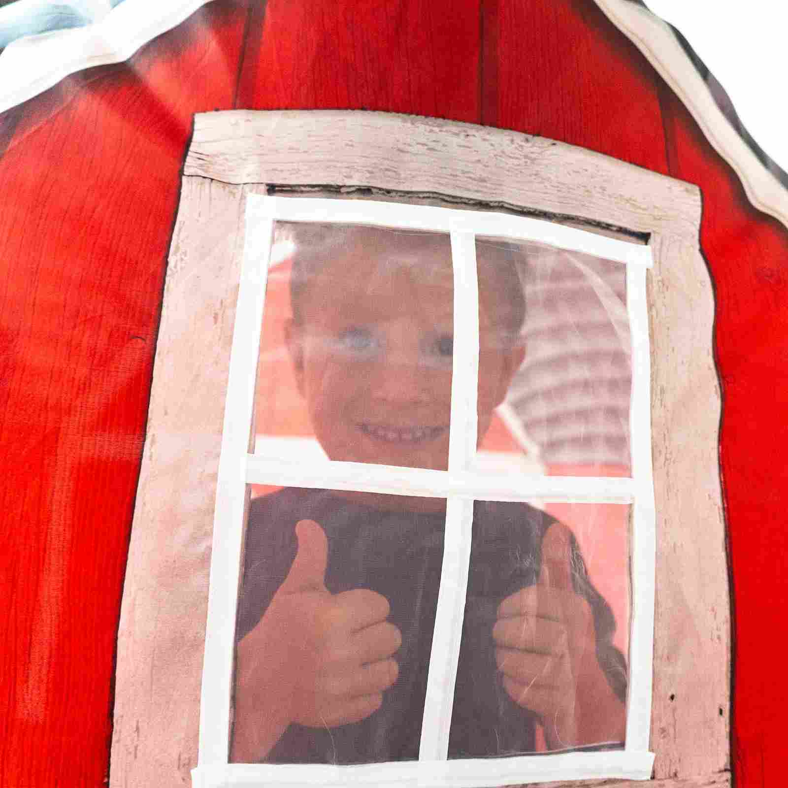 Niños jugando en el granero, un regalo de Navidad perfecto