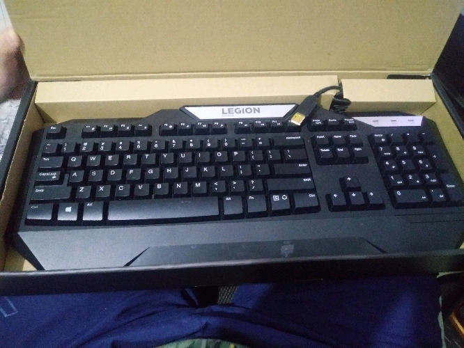 Lenovo Oyuncu Klavye Ve Mouse