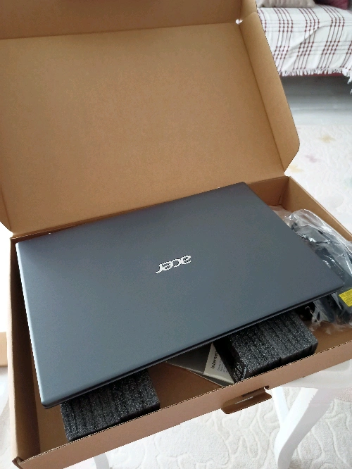 Acer i5-1135g7 İşlemci Sıfır Kutusunda Açma Tuşuna Bile Basılmadı