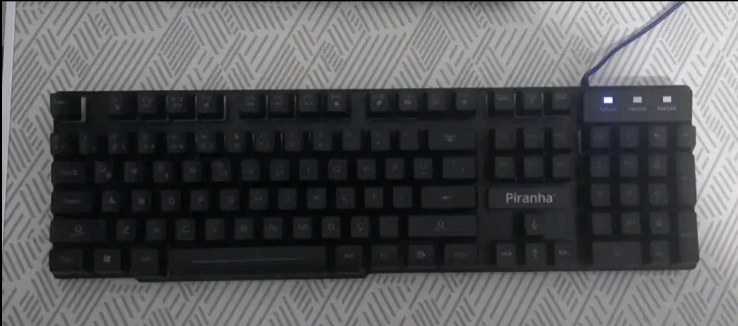 Piranha 2345 Gaming Klavye