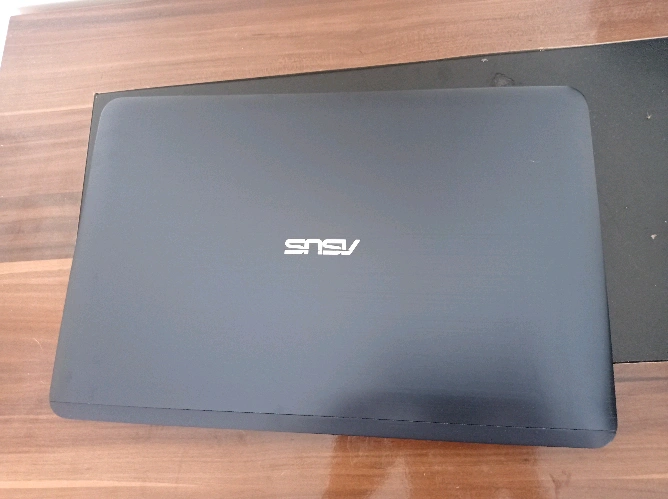 Asus k555l Sonic master 929GB depolama Alanı 12 ram ekran kartı 940m 6gb ikinci ekran kartı Intel HD
