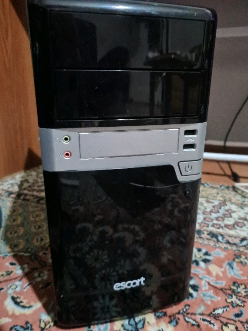 Masaüstü oyuncu kasası xeon cpu 8gb ram gtx 1050 120ssd 500hdd