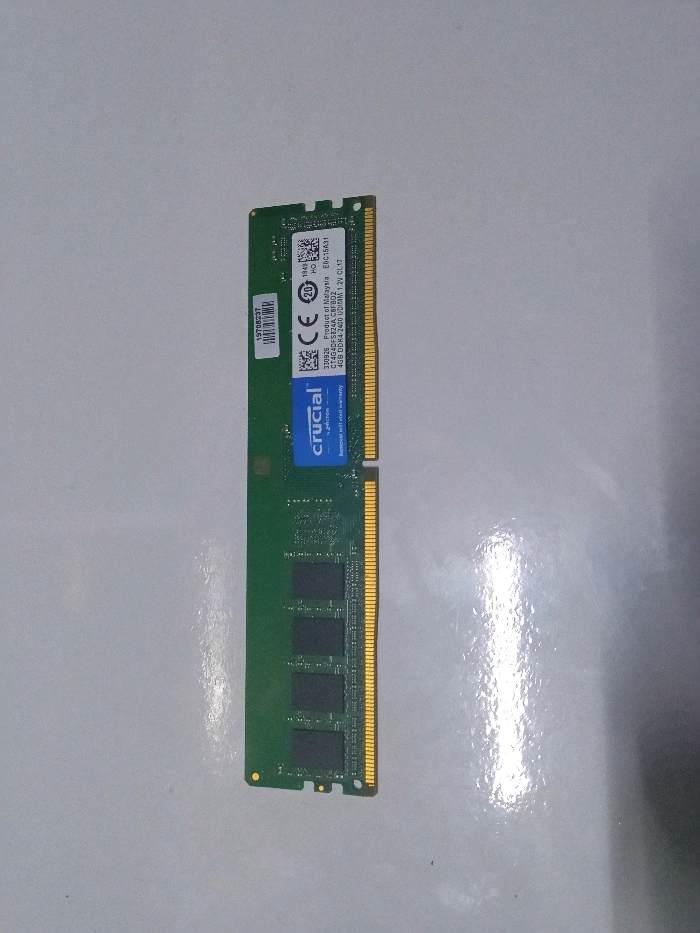 CRUCİAL 4 GB RAM