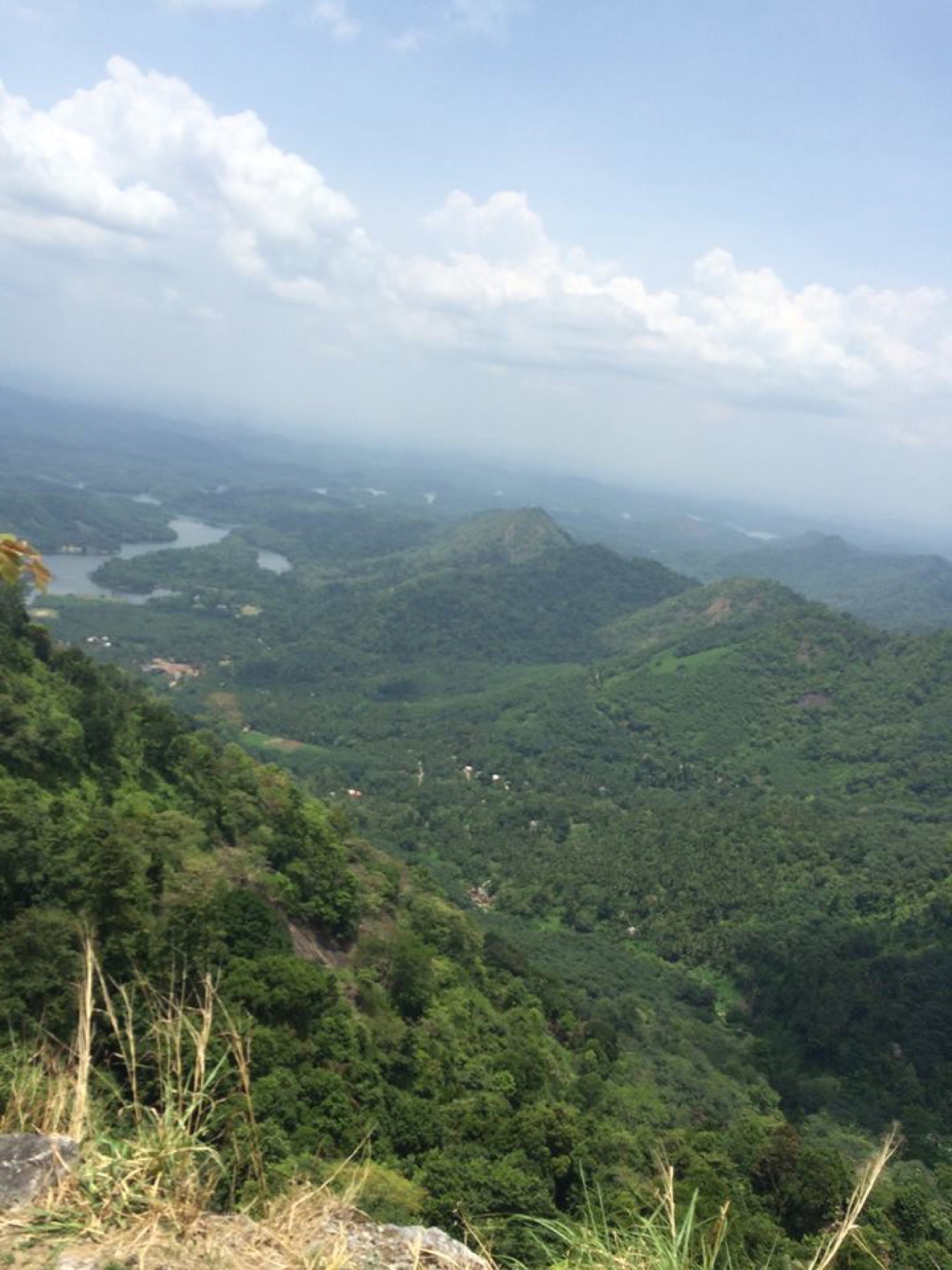 Green hills enclosing the Kakkayam valley
