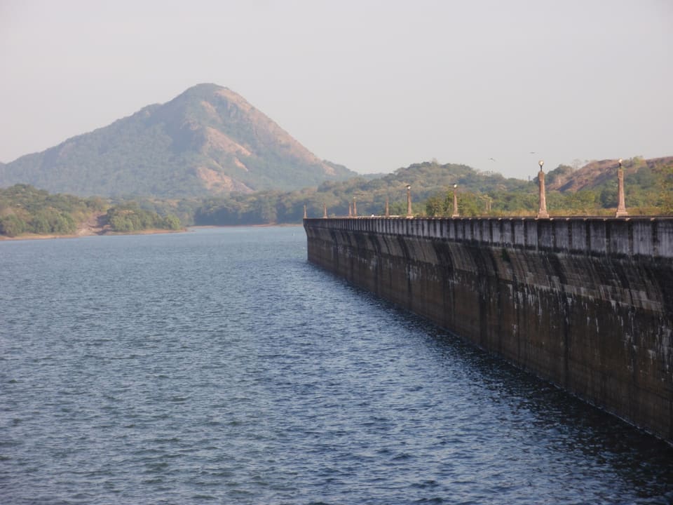 Reservoir and hills seen from Malampuzha Dam