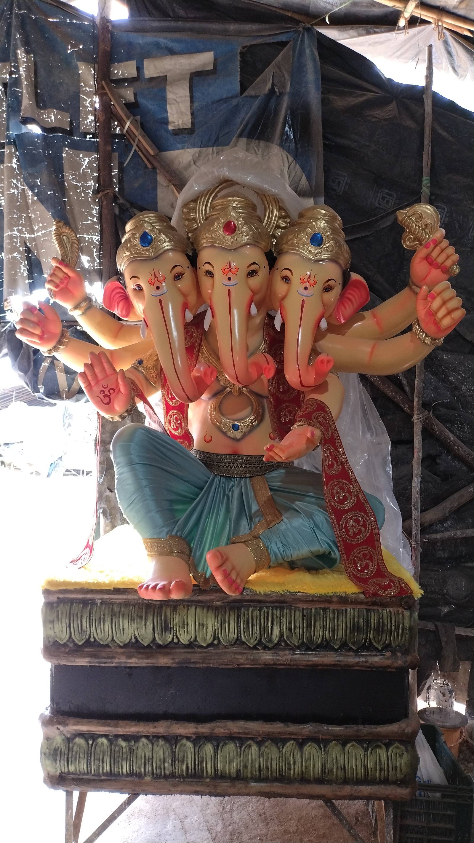8 ft Ganesh Idol