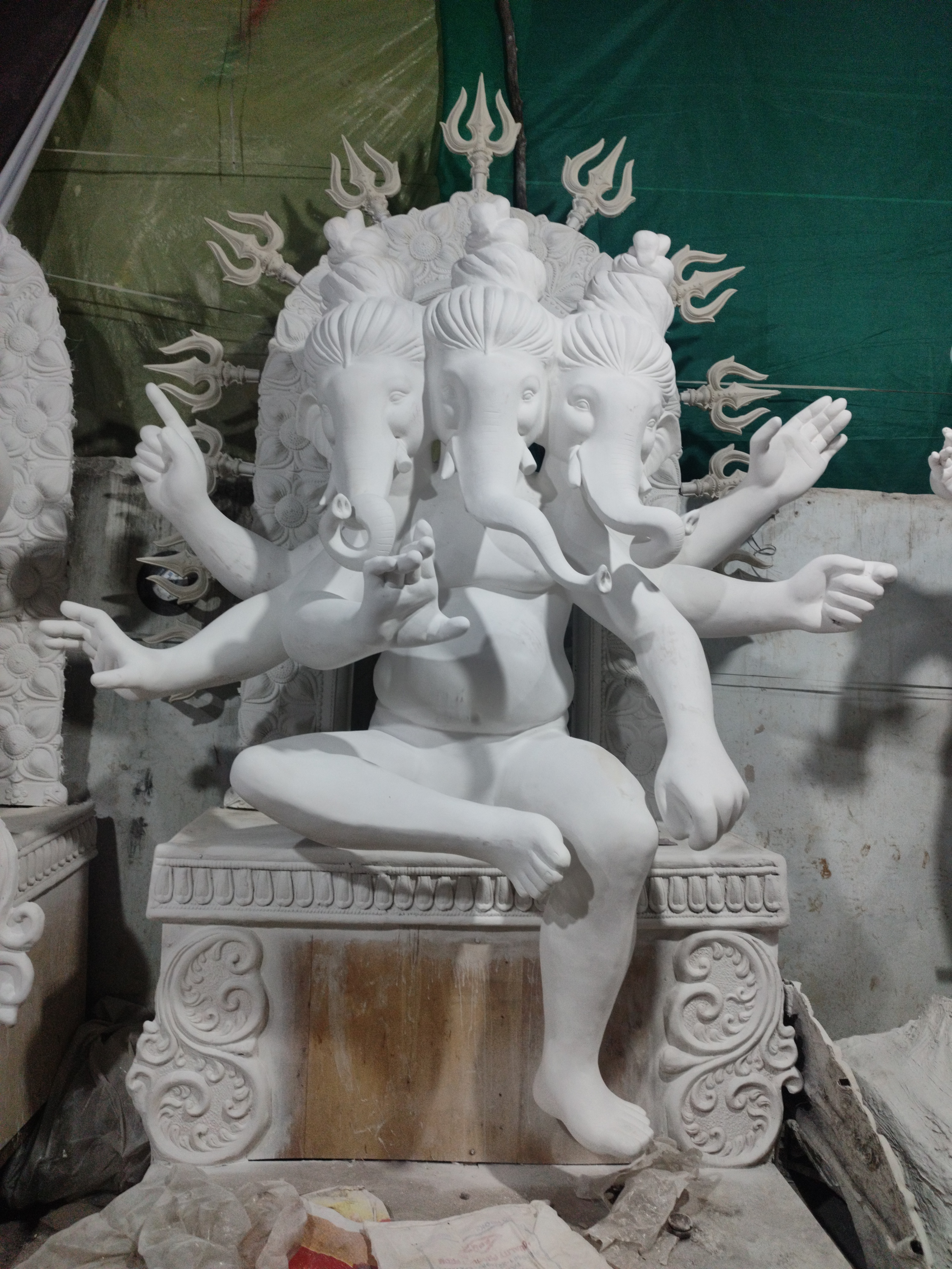 14 ft Ganesh Idol