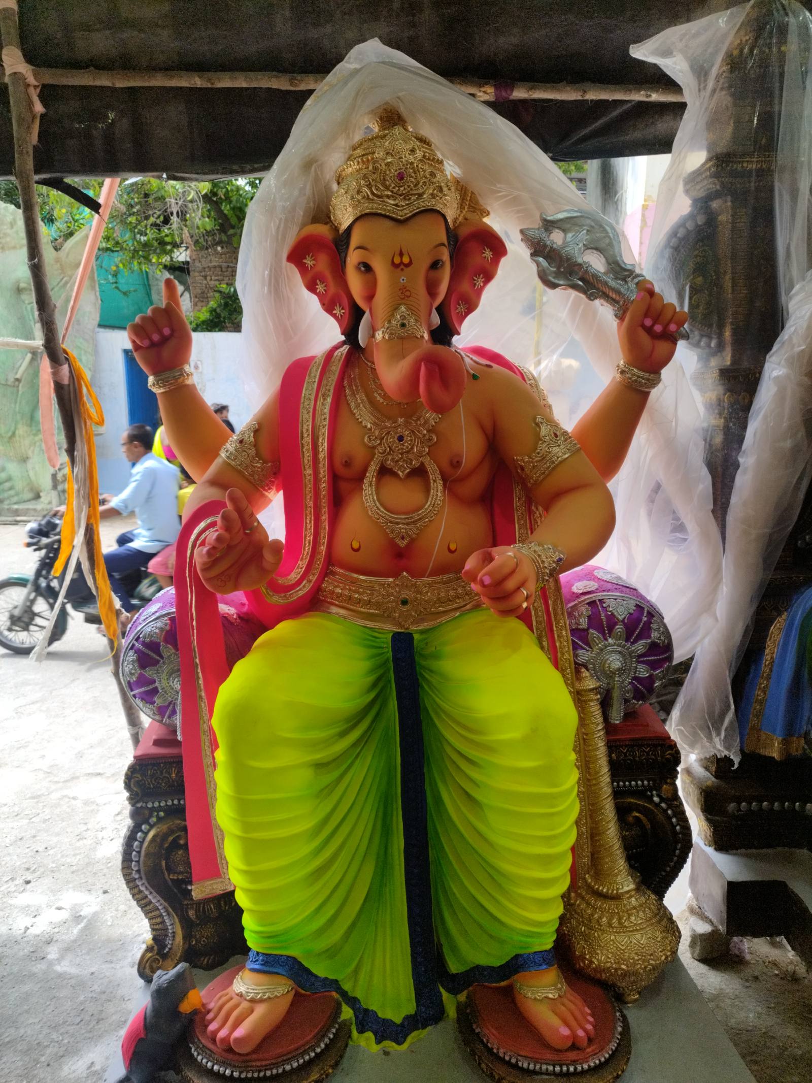9 ft Ganesh Idol